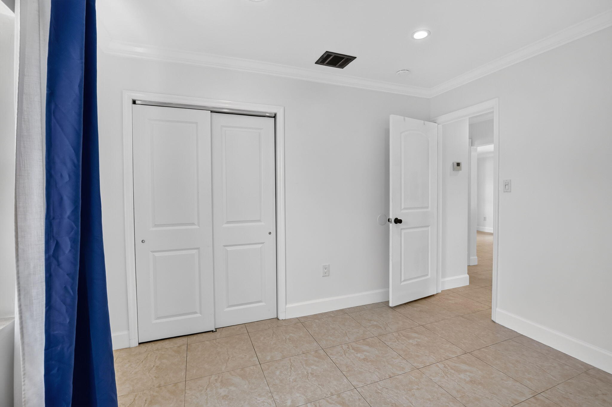 HOLLYWOOD PARK - Residential