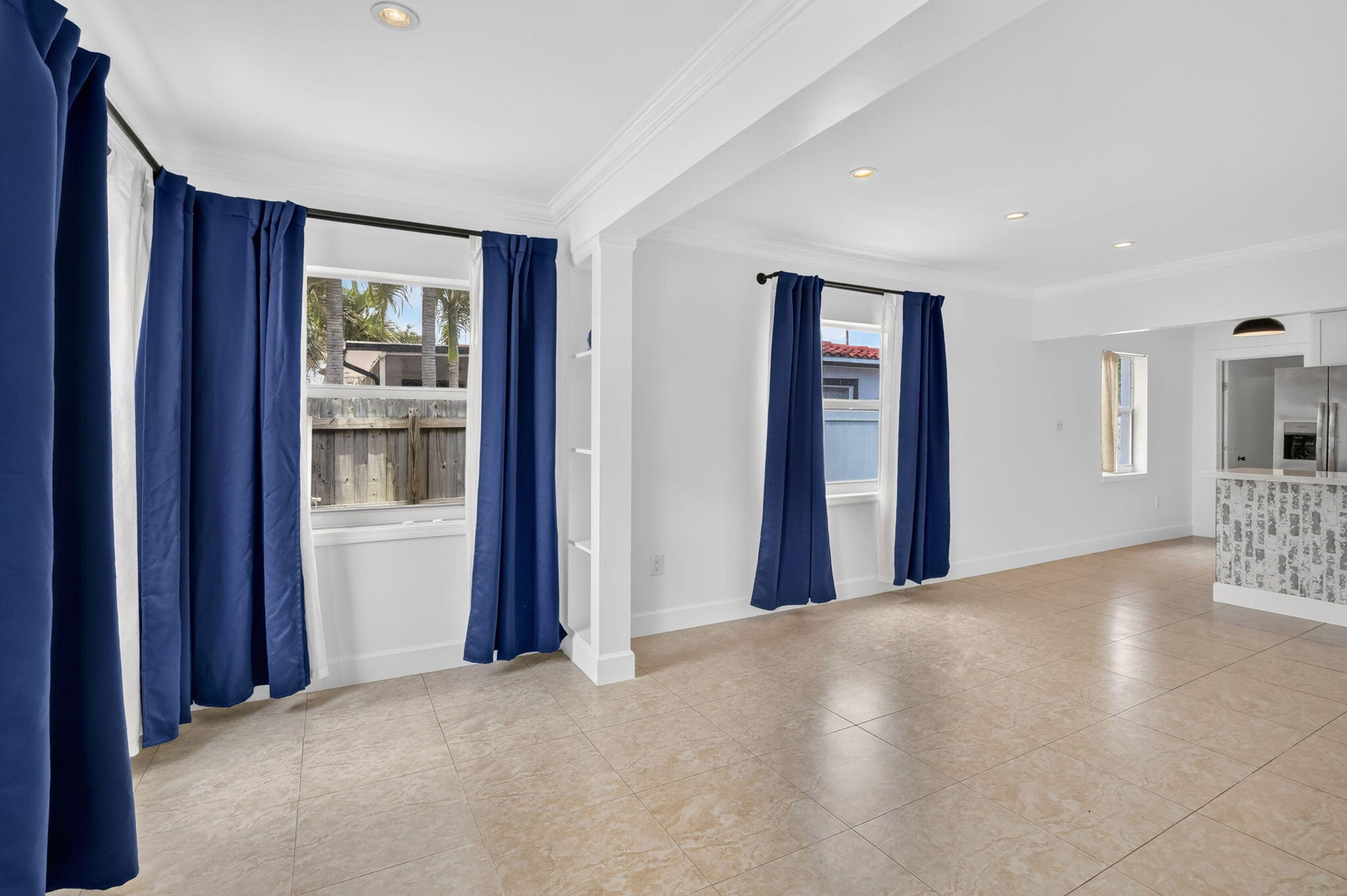 HOLLYWOOD PARK - Residential