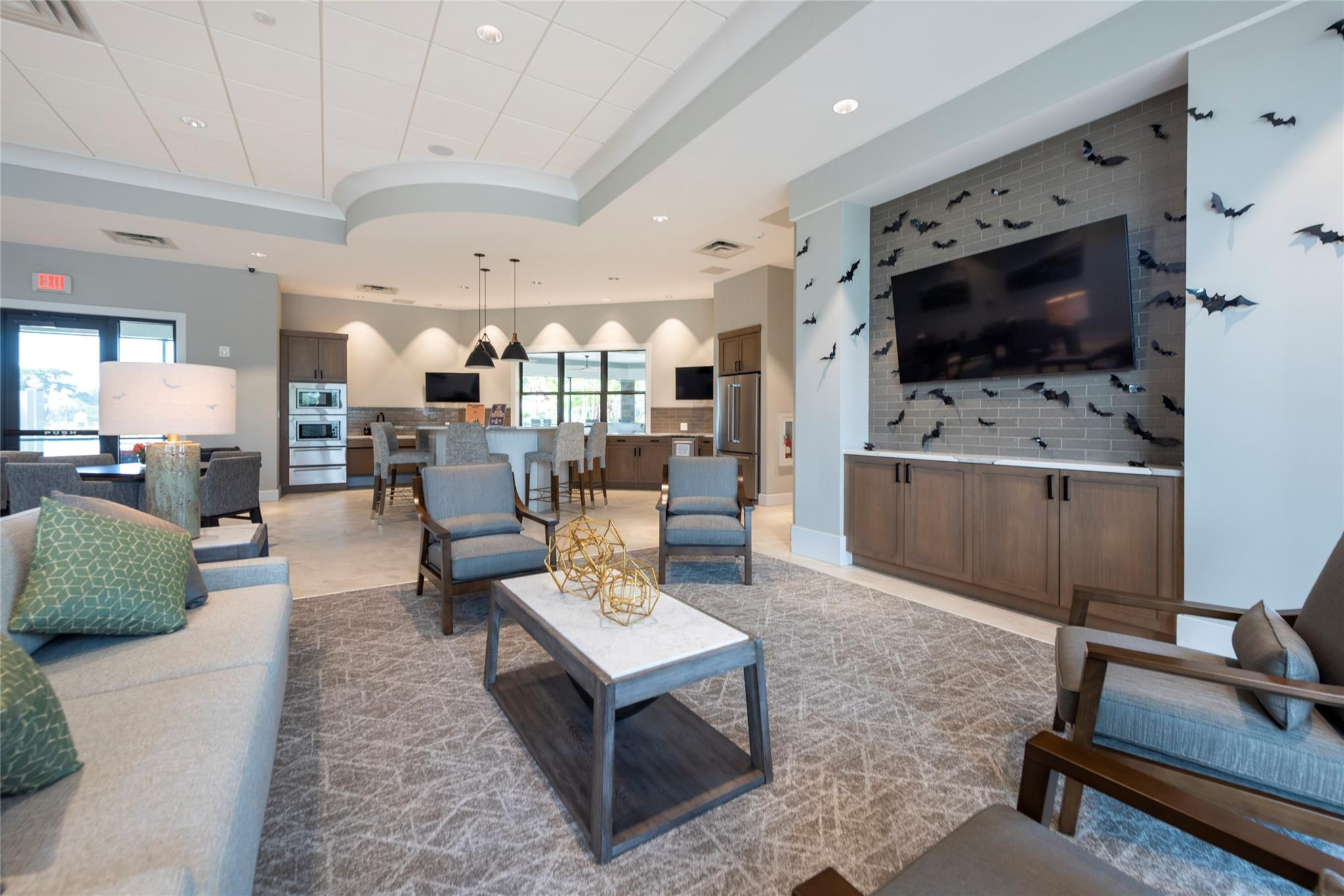 Oak Tree - Manor Series - Residential Lease