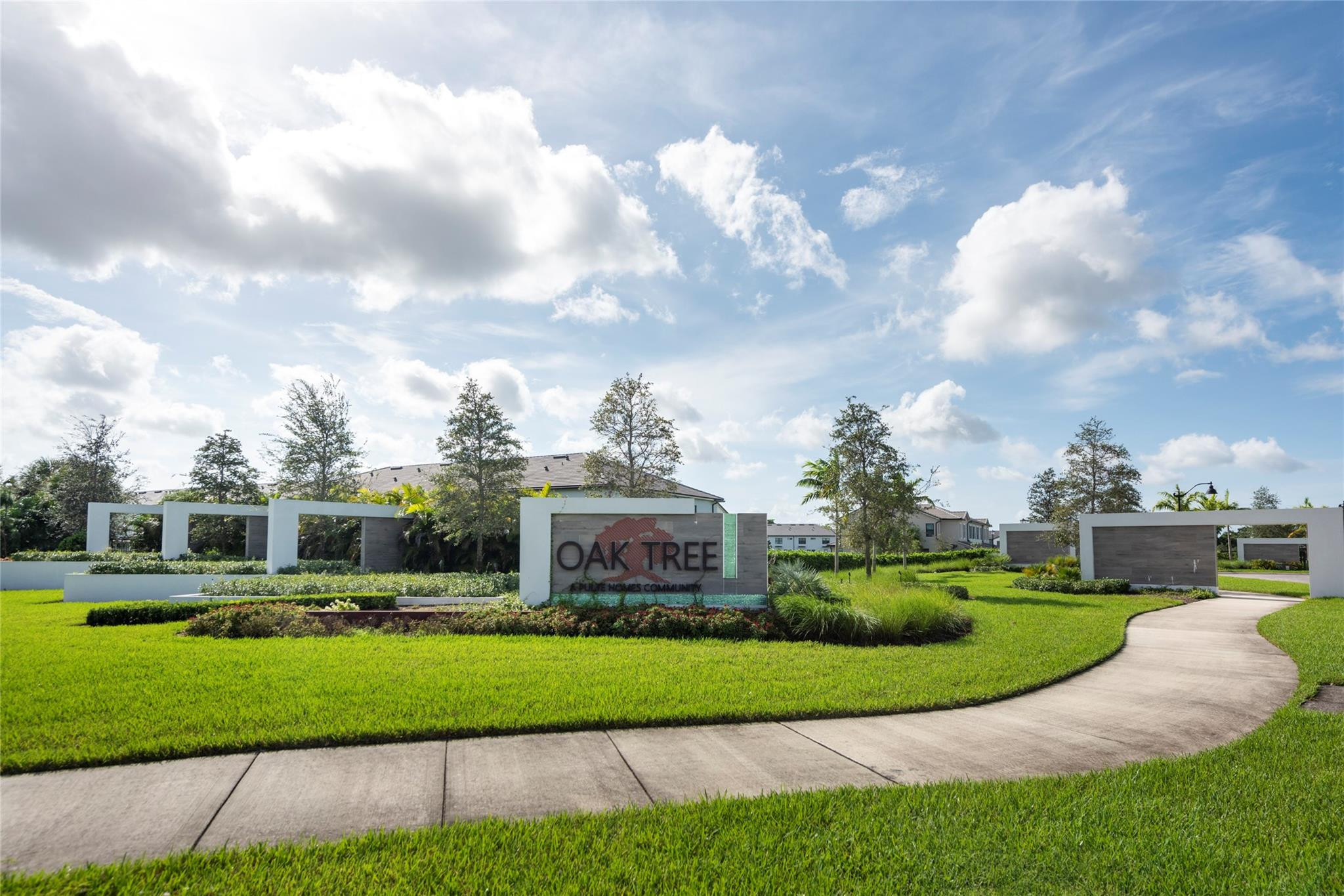 Oak Tree - Manor Series - Residential Lease