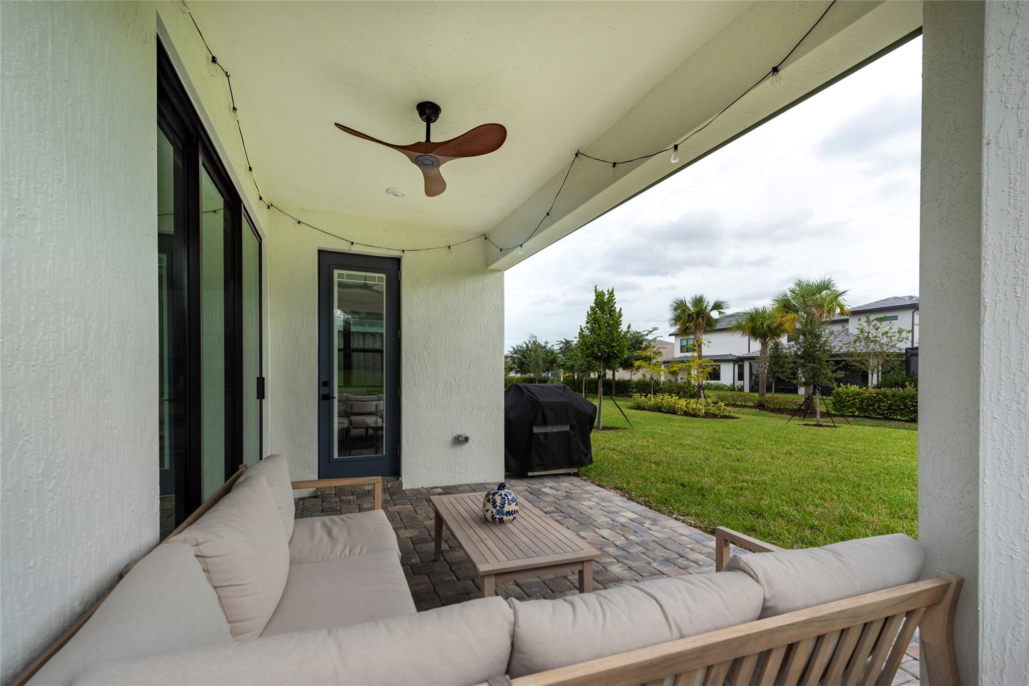 Oak Tree - Manor Series - Residential Lease