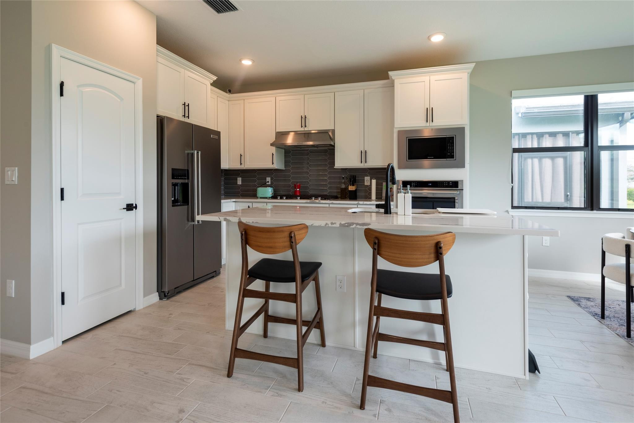 Oak Tree - Manor Series - Residential Lease