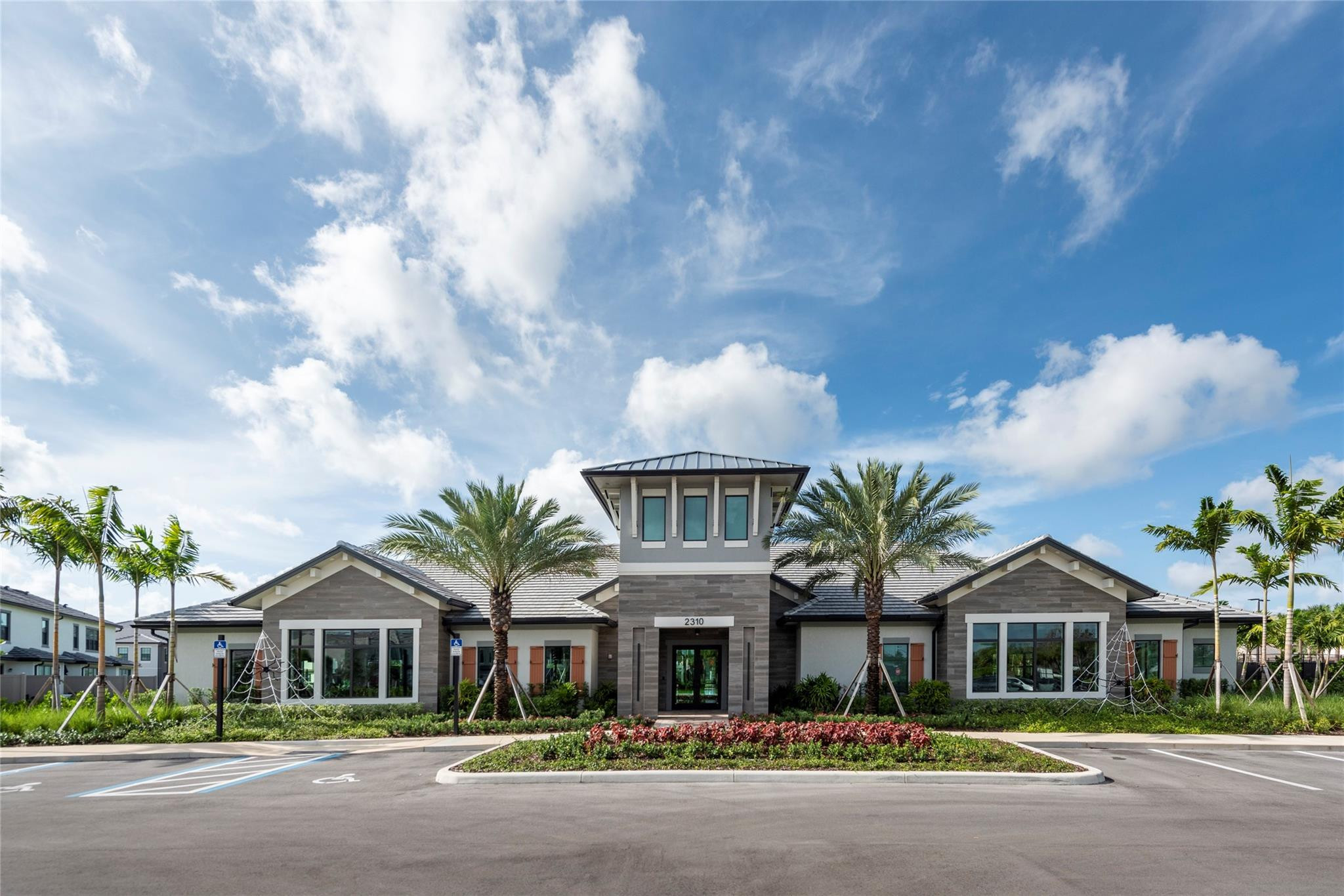 Oak Tree - Manor Series - Residential Lease
