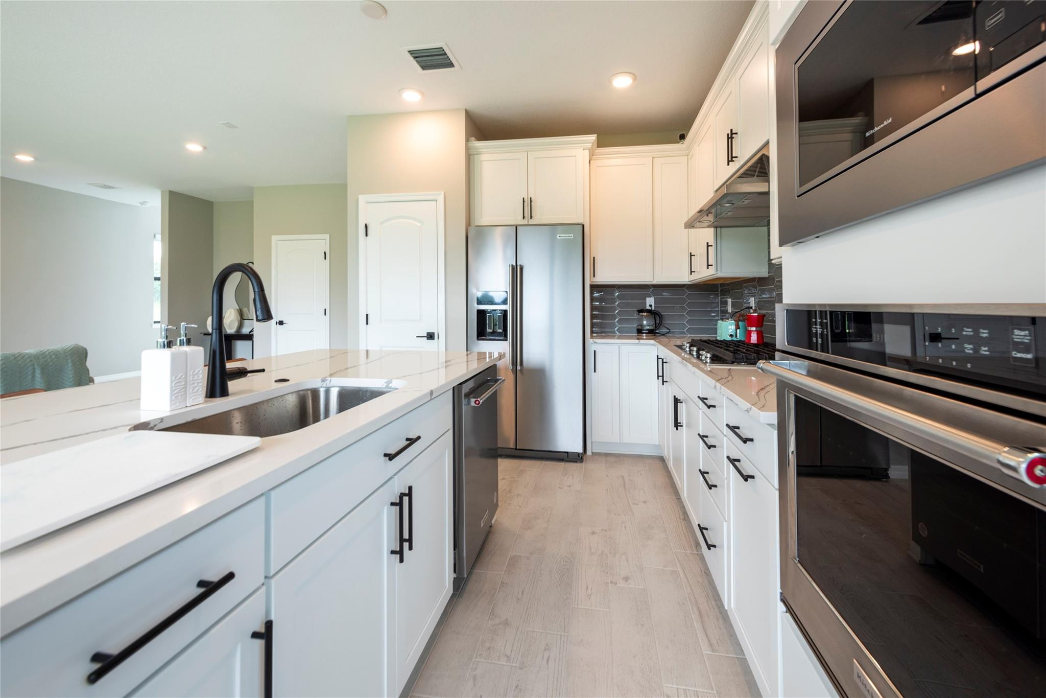 Oak Tree - Manor Series - Residential Lease