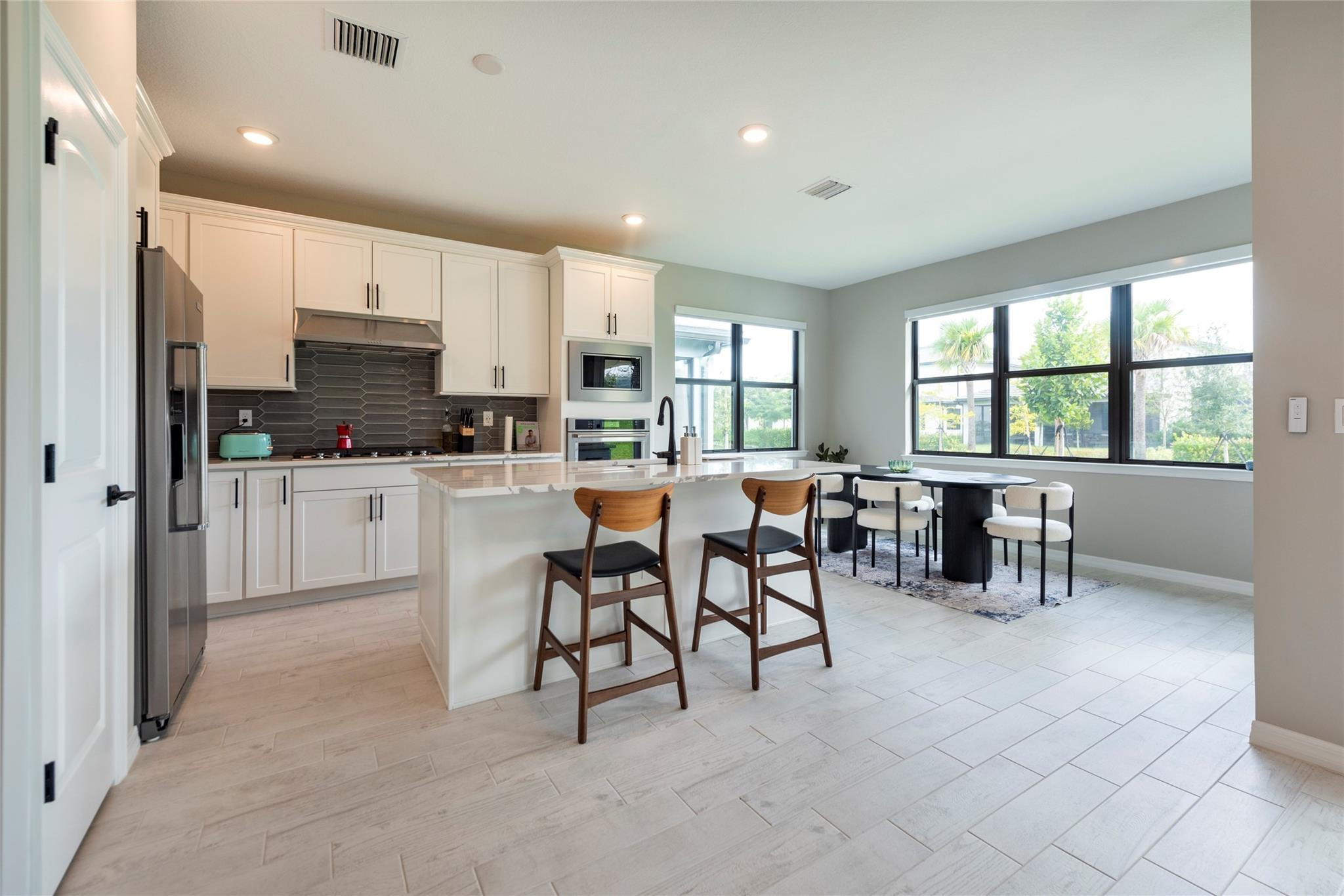Oak Tree - Manor Series - Residential Lease