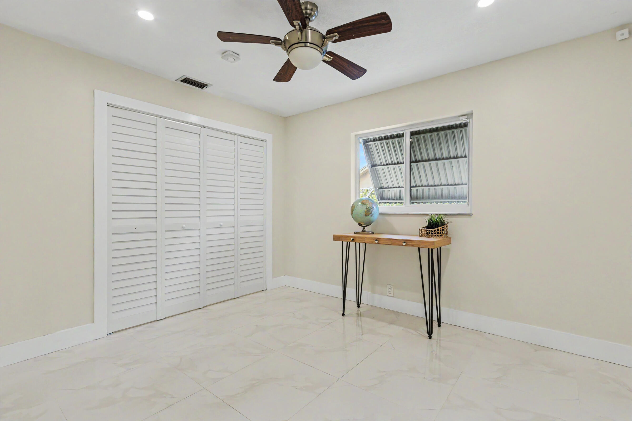 ORIOLE MARGATE SEC 6 - Residential