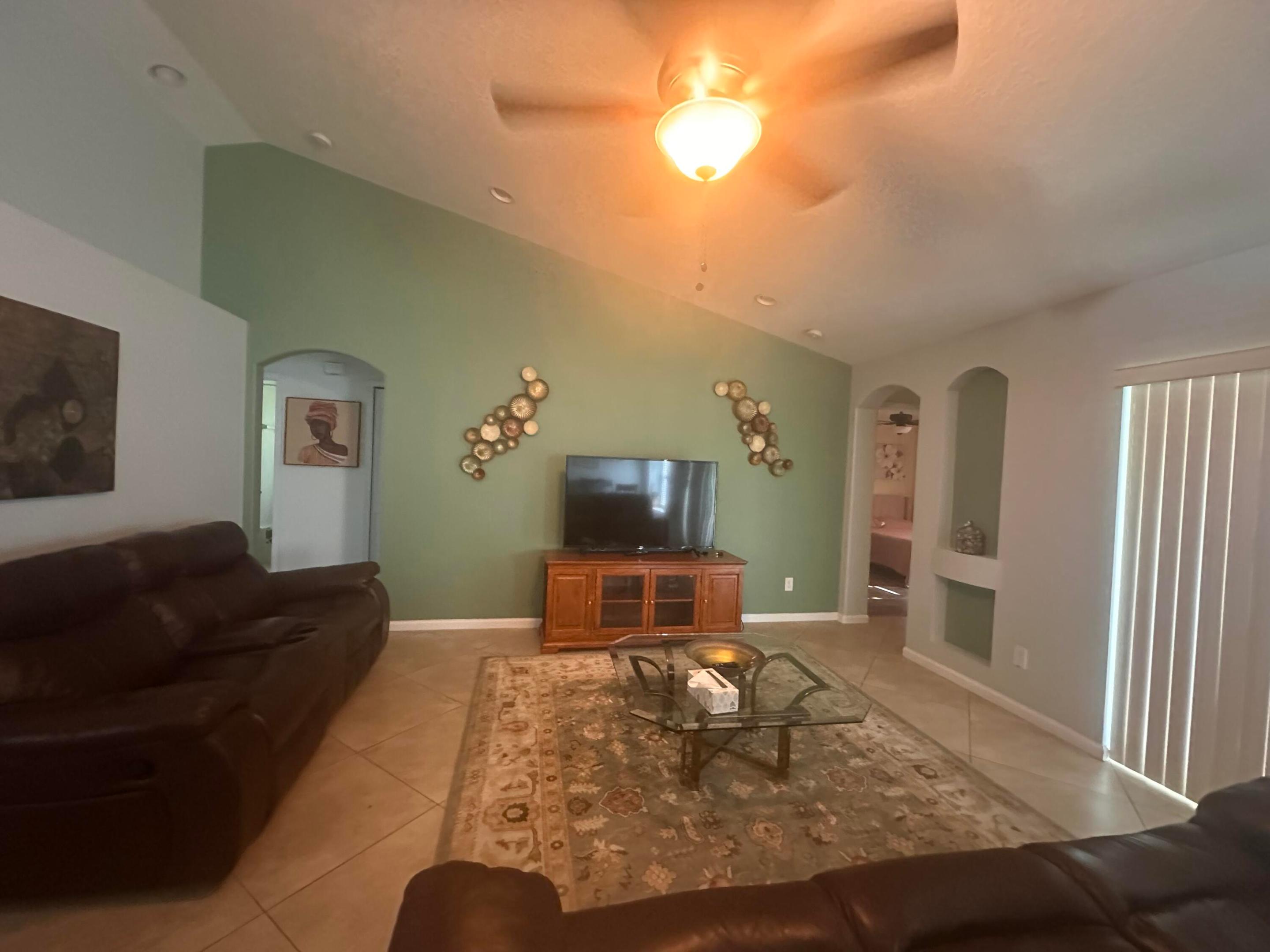 PORT ST LUCIE SECTION  34 - Residential Lease