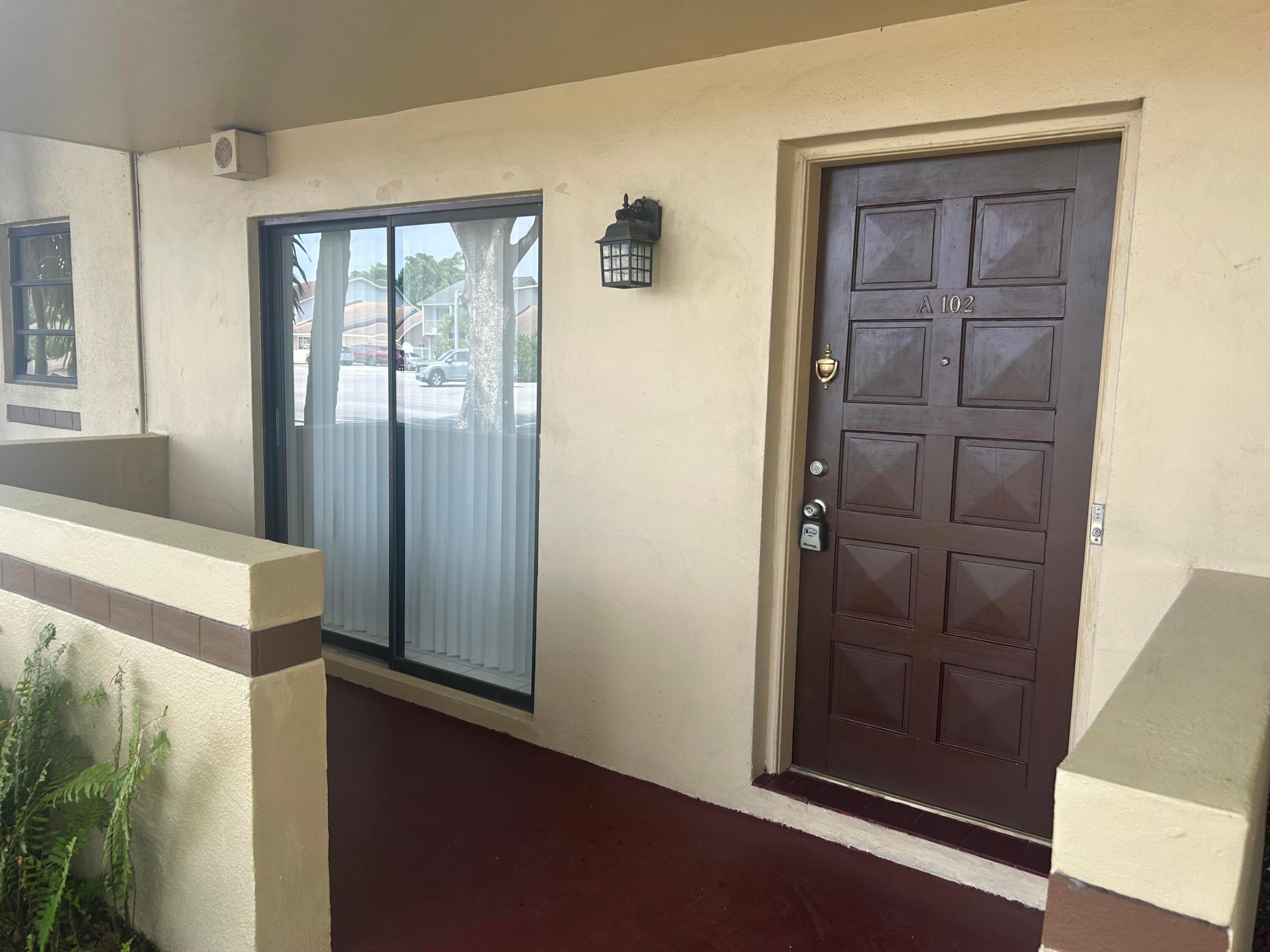 KENDALL LKS EAST PATIO CONDO I - Residential
