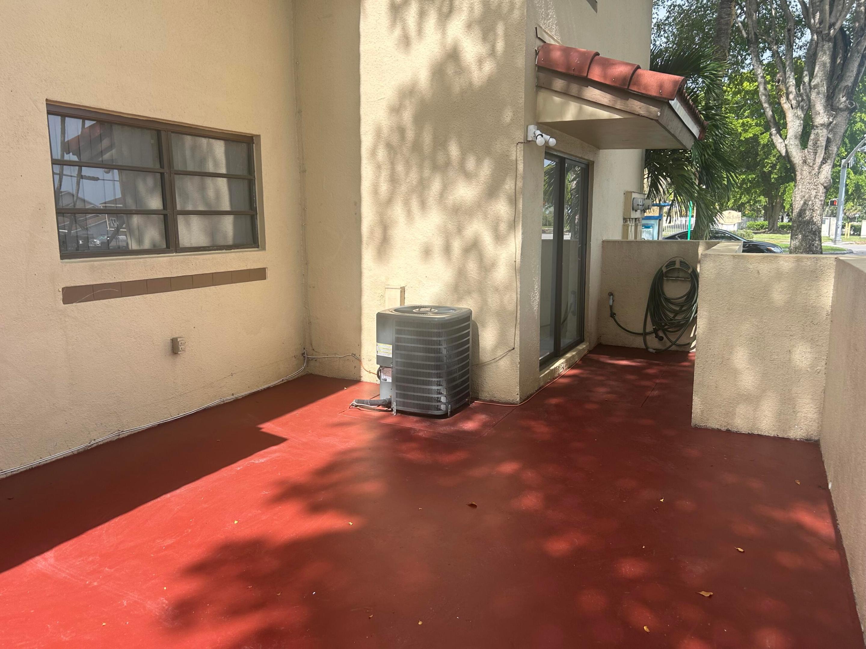 KENDALL LKS EAST PATIO CONDO I - Residential