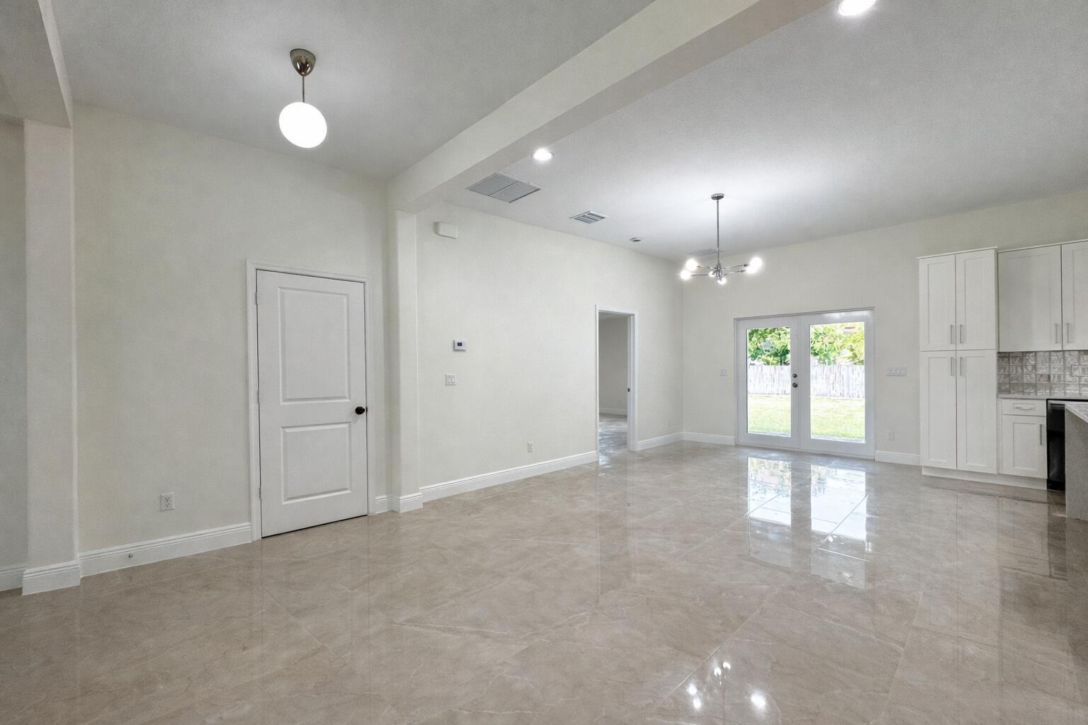 PORT ST LUCIE SECTION 9 - Residential