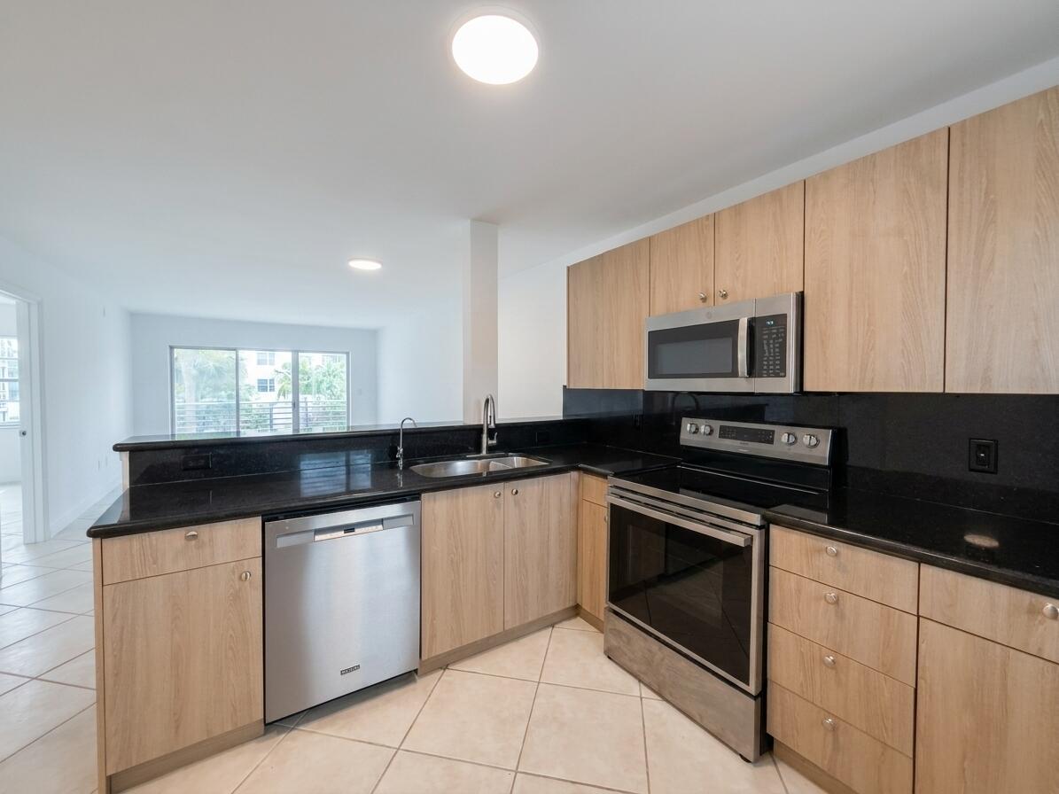 GARDENS BY THE SEA SOUTH CONDO - Residential