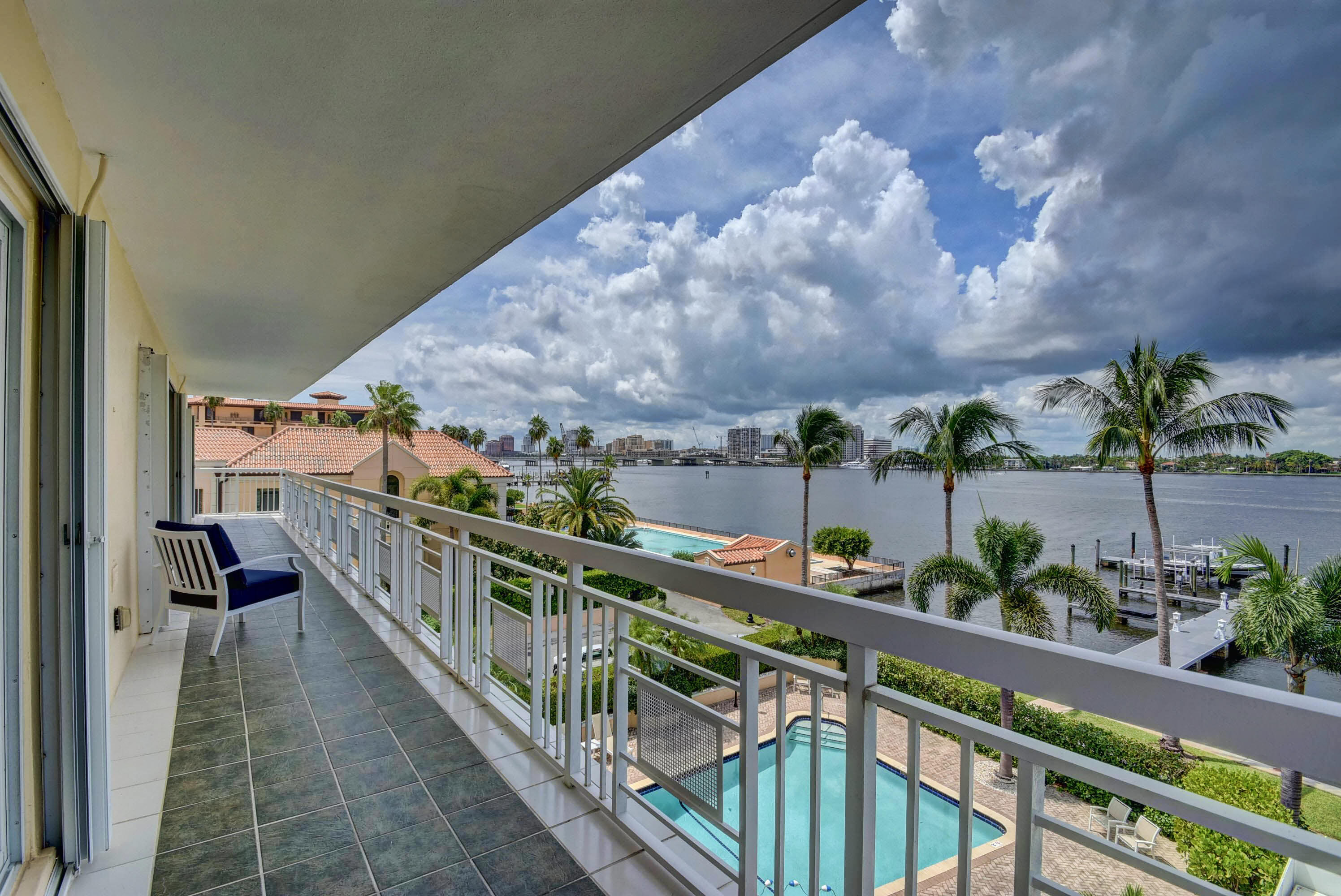 LAKE TOWERS CONDO - Residential