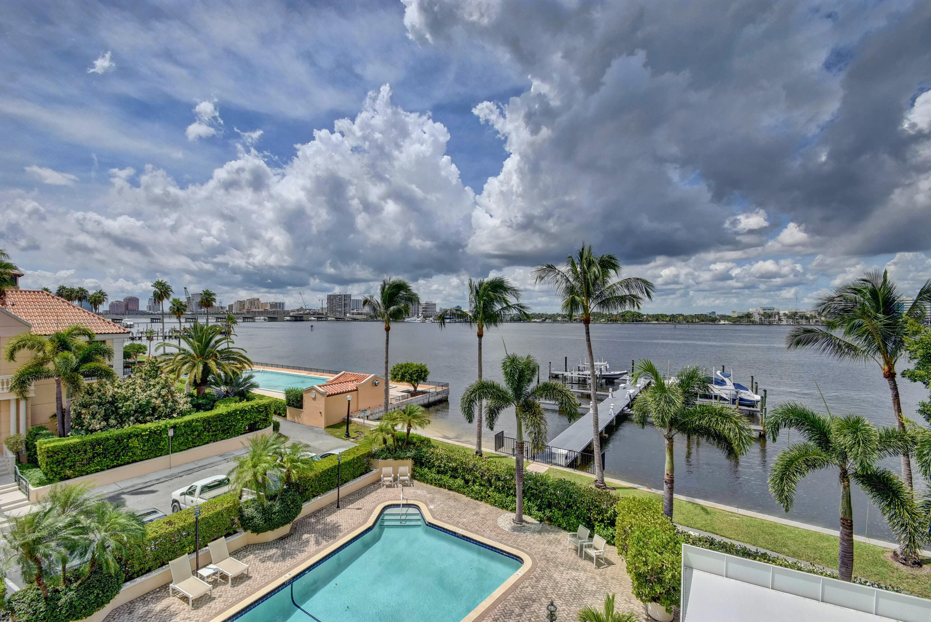 LAKE TOWERS CONDO - Residential