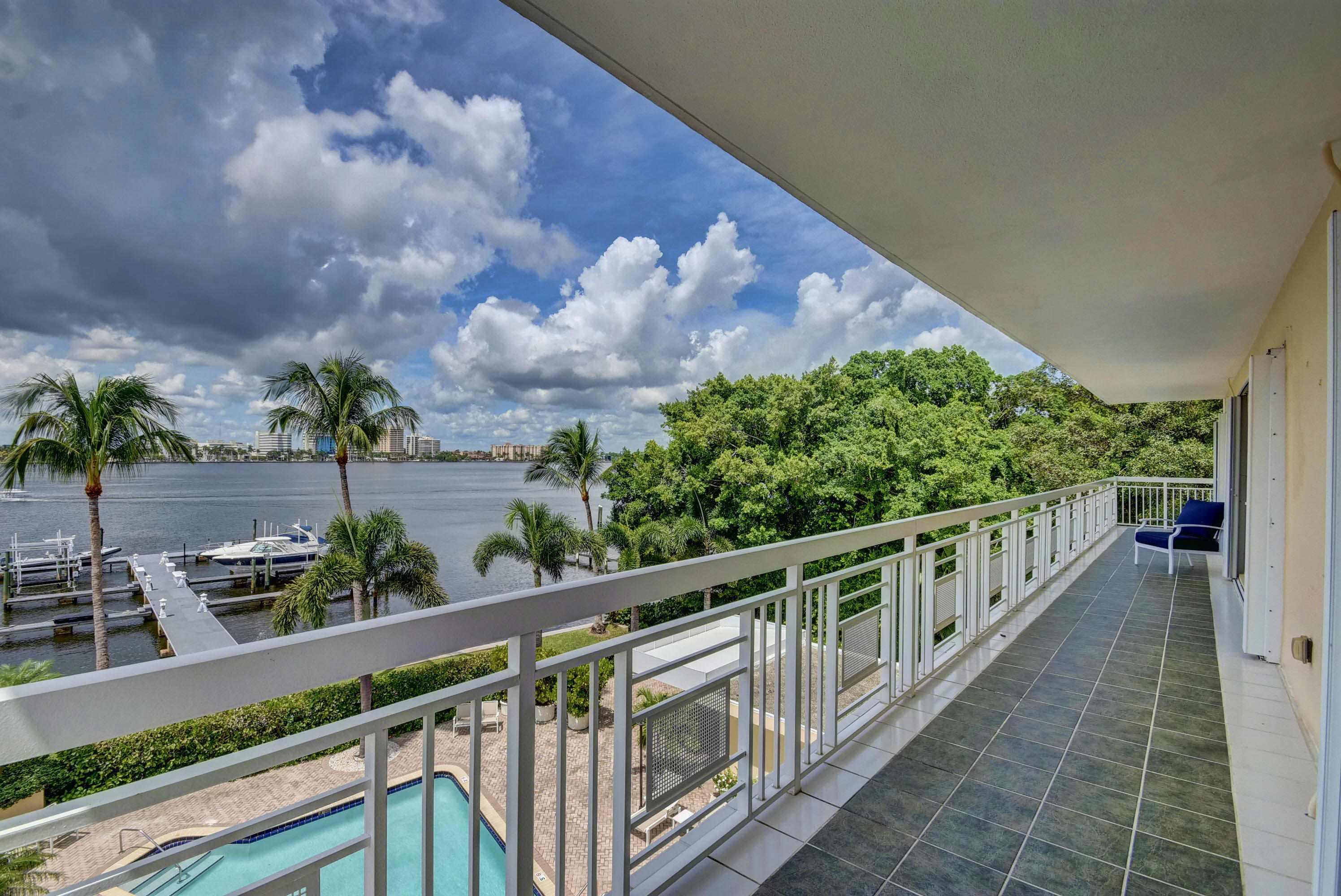 LAKE TOWERS CONDO - Residential