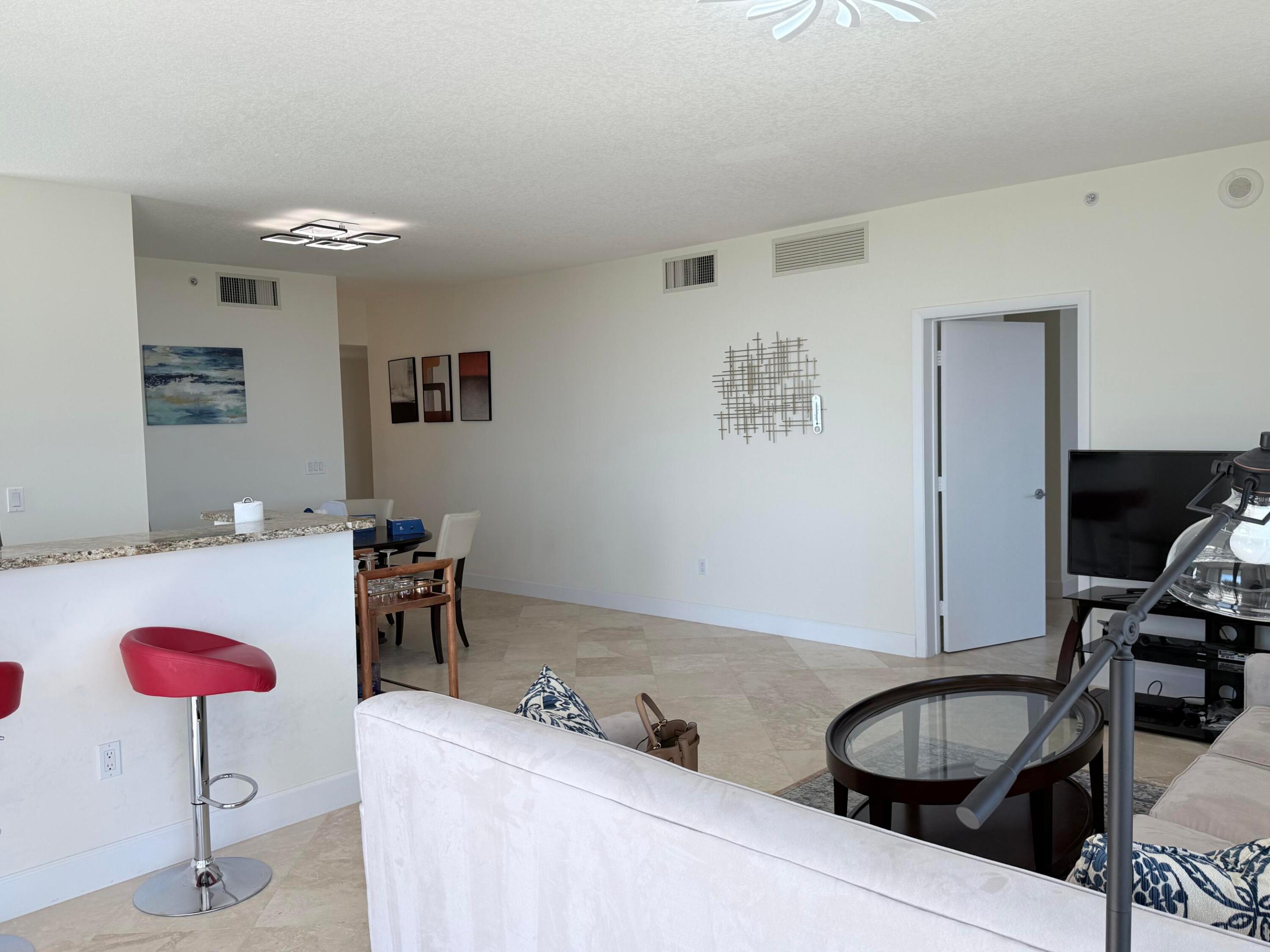 CITYPLACE SOUTH TOWER CONDO - Residential Lease