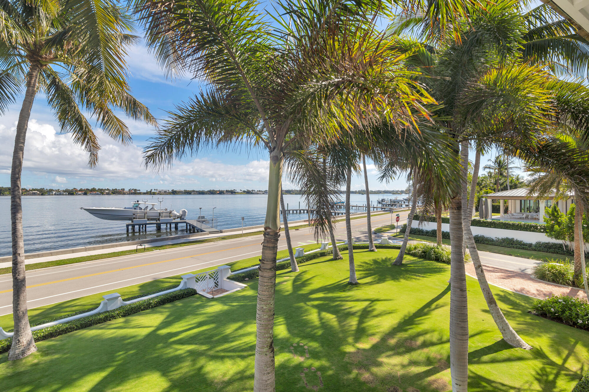VEST POCKET LAKE WORTH FARMS IN - Residential