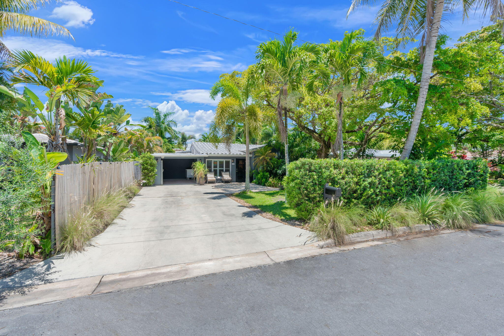 POINSETTIA HEIGHTS - Residential