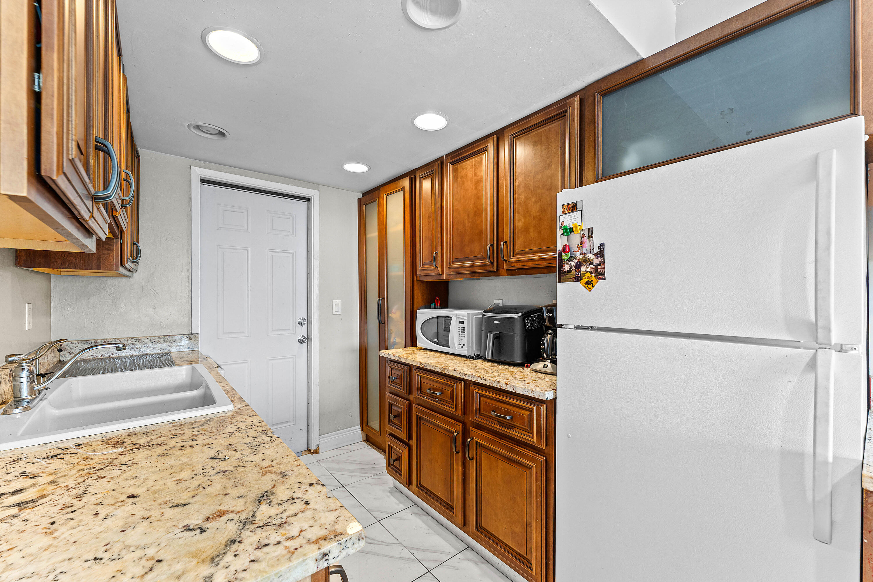 CLIFF LAKE VILLAS CO-OP - Residential
