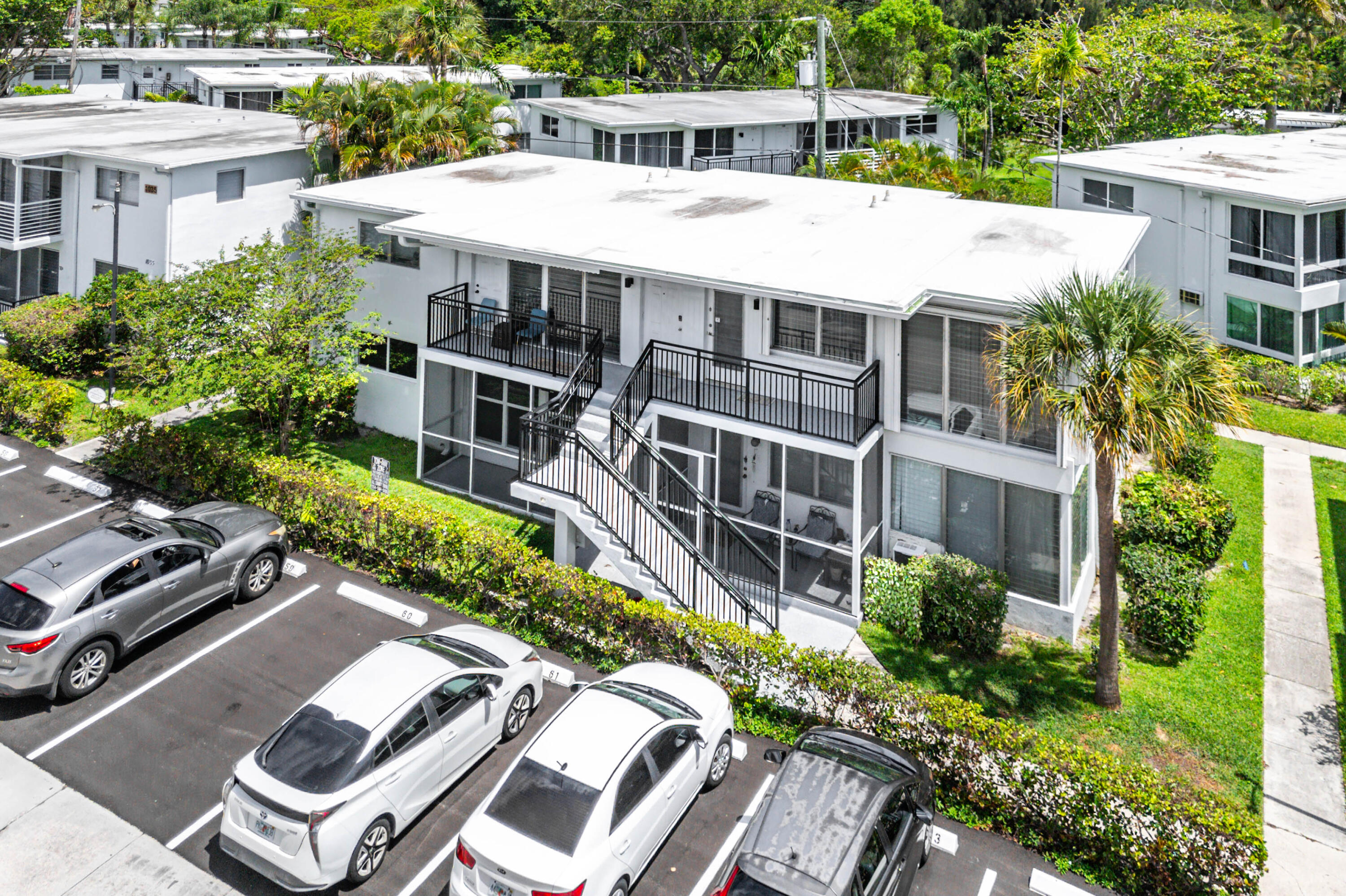 CLIFF LAKE VILLAS CO-OP - Residential