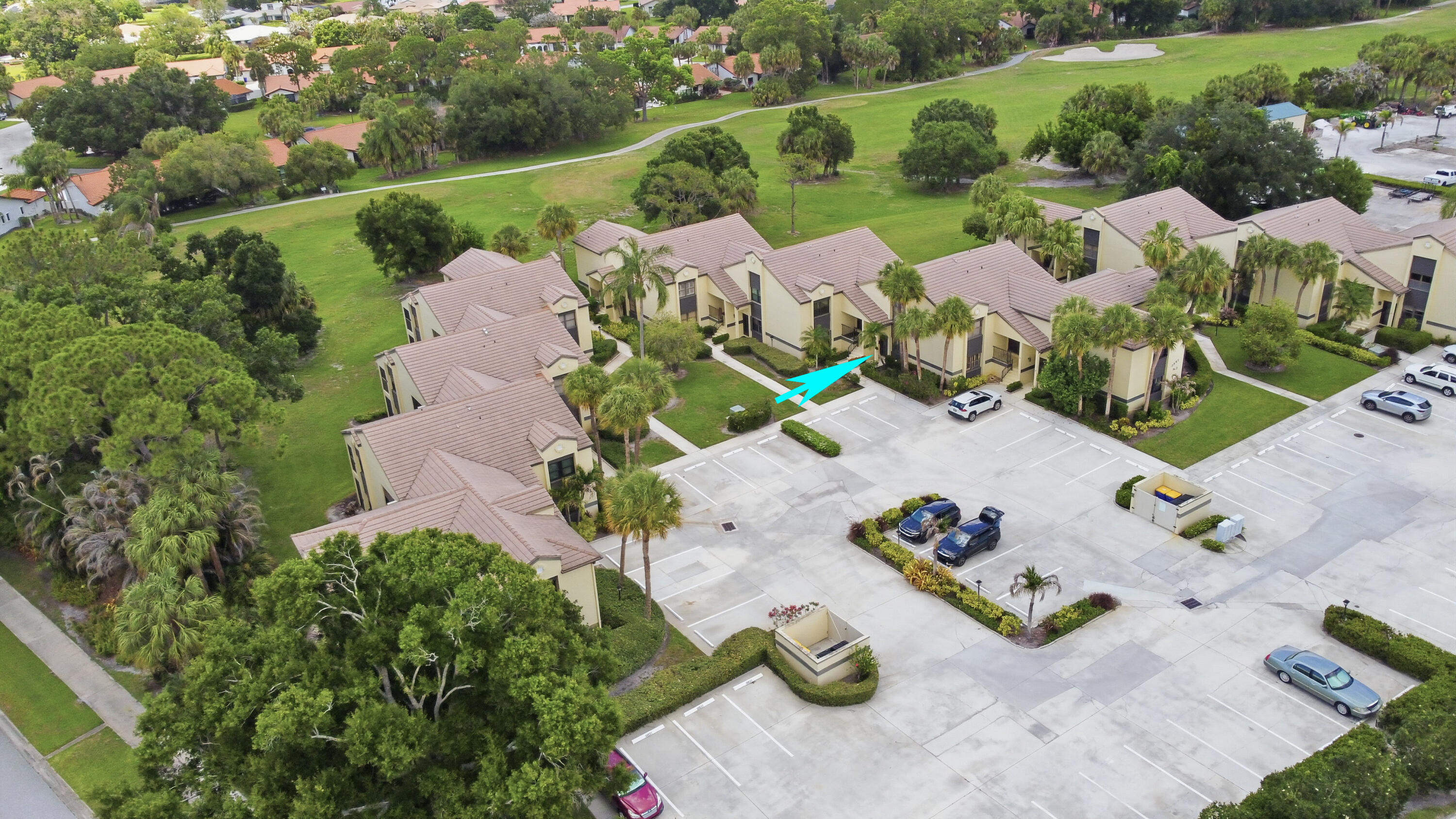 CLUBHOUSE COURT CONDO - Residential