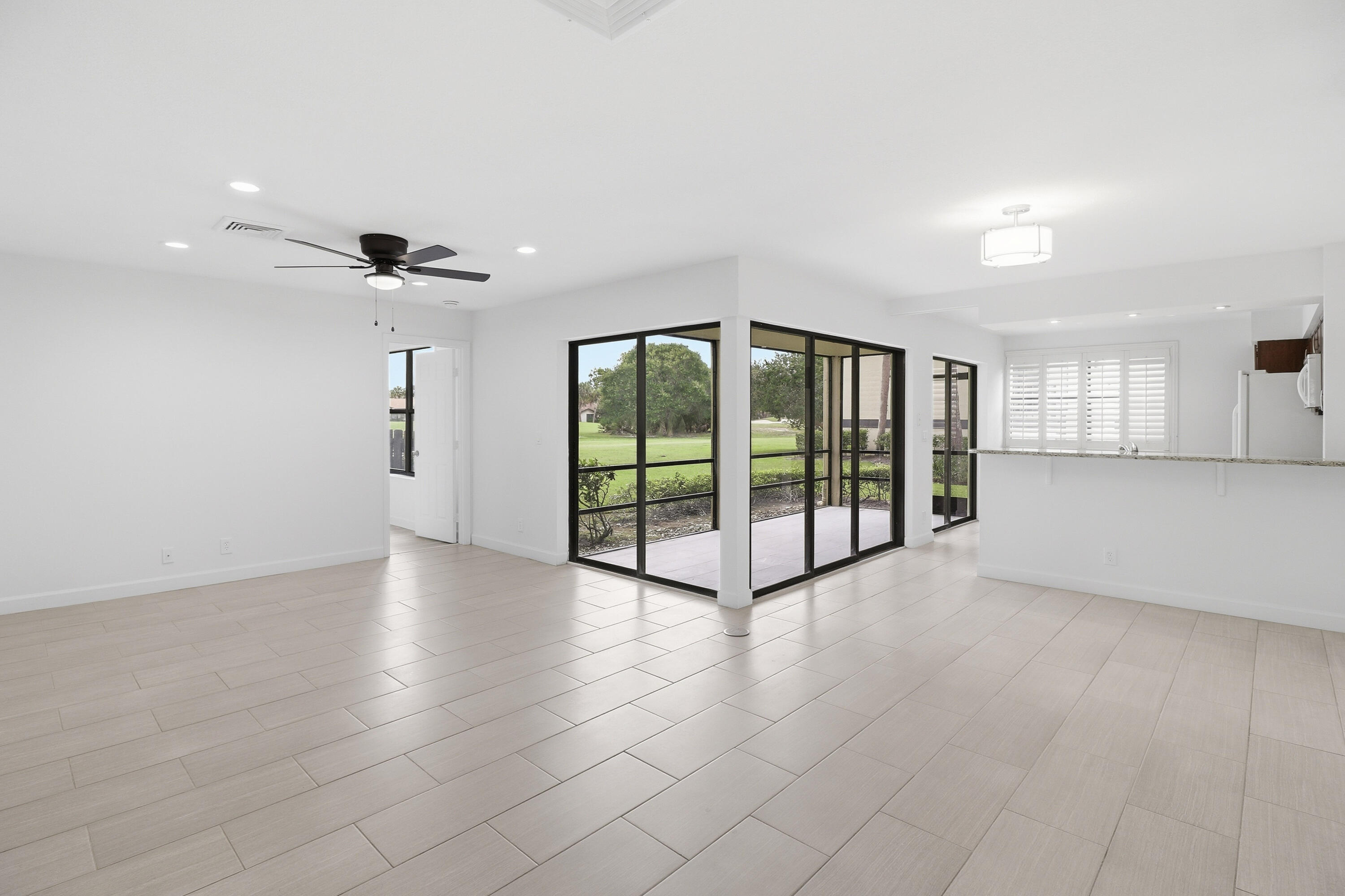 CLUBHOUSE COURT CONDO - Residential