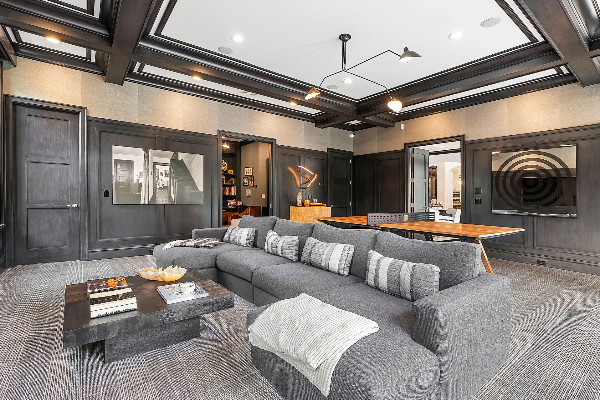 ROYAL PALM YACHT & COUNTRY CLUB - Residential