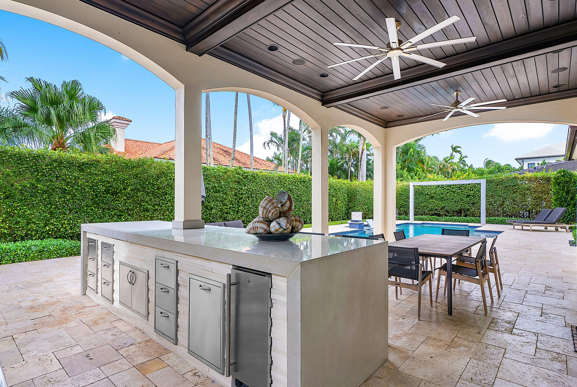 ROYAL PALM YACHT & COUNTRY CLUB - Residential