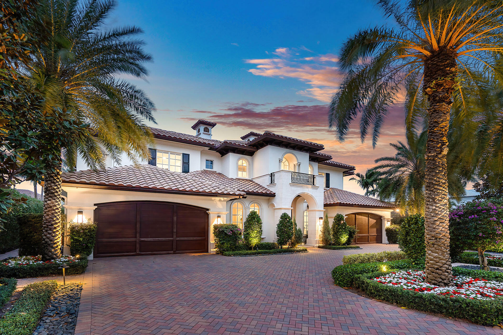 ROYAL PALM YACHT & COUNTRY CLUB - Residential