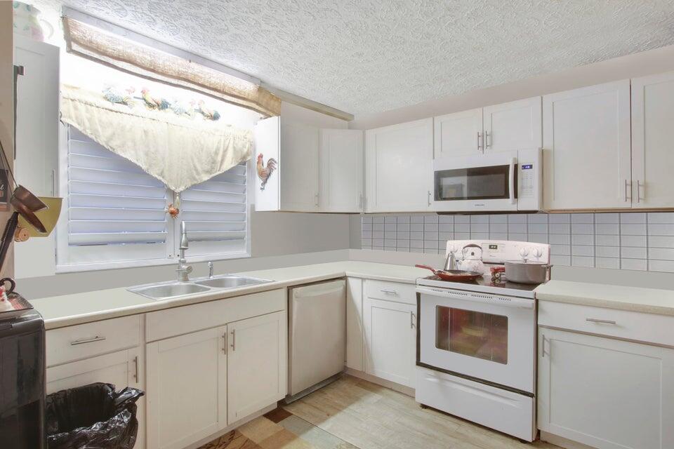 B S HARRIS SUBDIVISION - Residential Income
