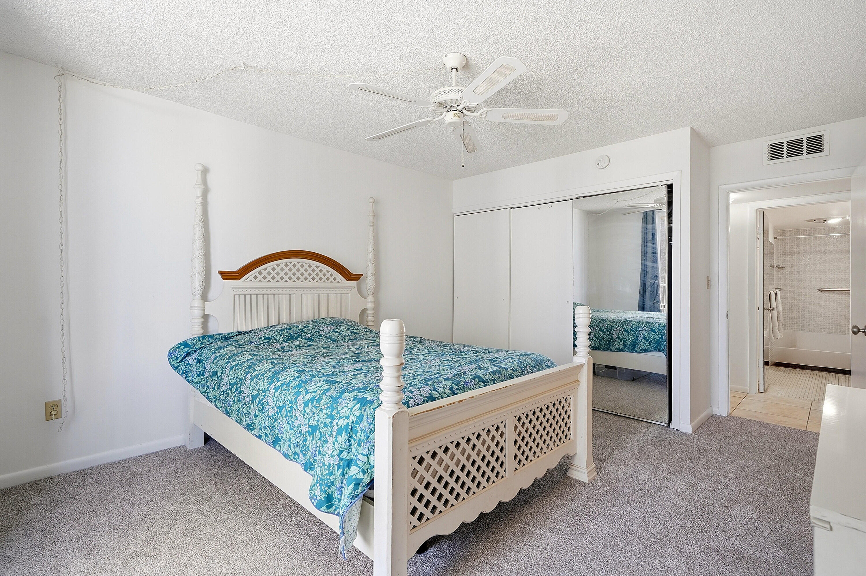 STRATFORD TOWERS CONDO - Residential