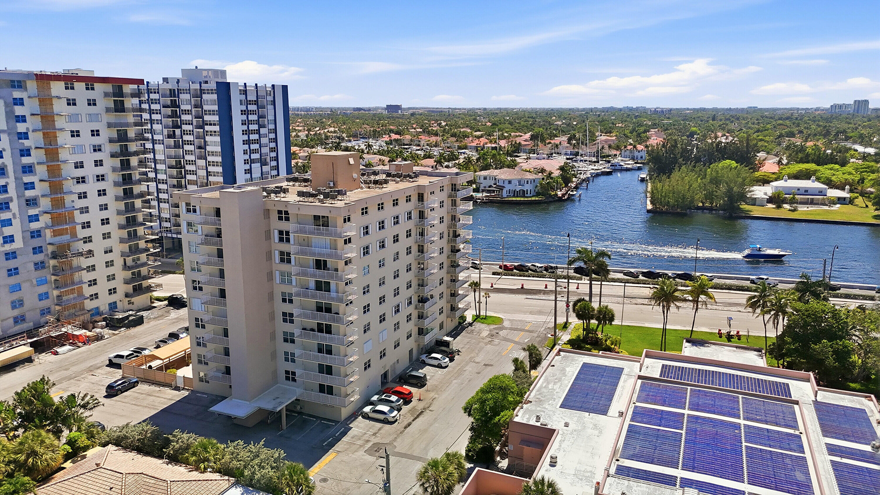 STRATFORD TOWERS CONDO - Residential