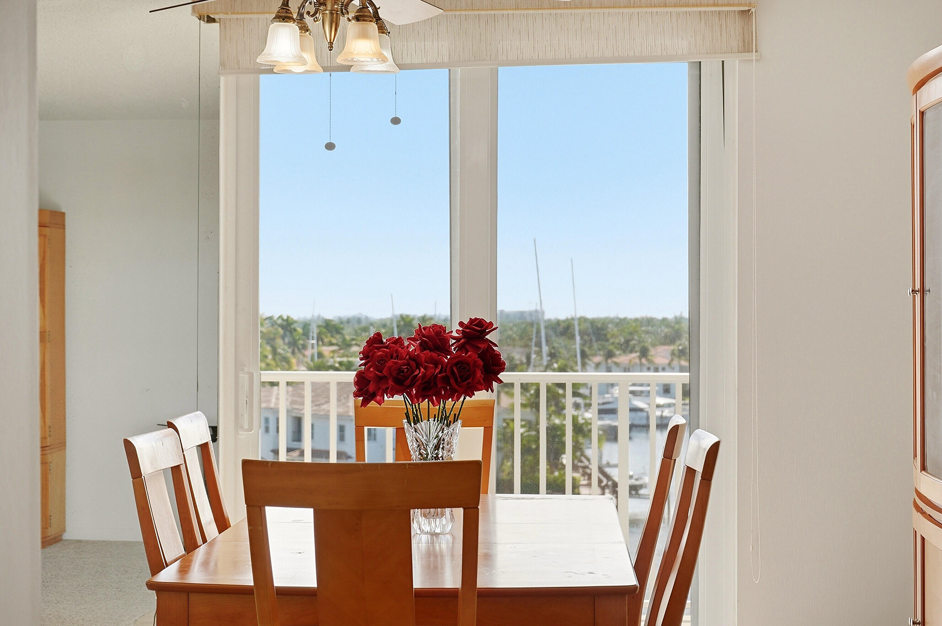 STRATFORD TOWERS CONDO - Residential