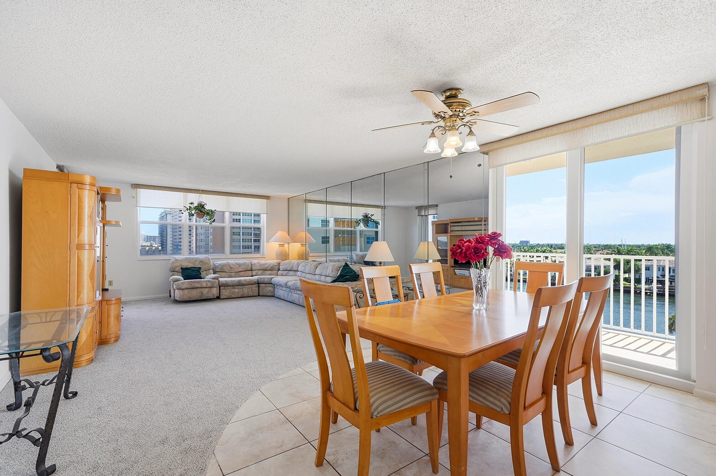 STRATFORD TOWERS CONDO - Residential