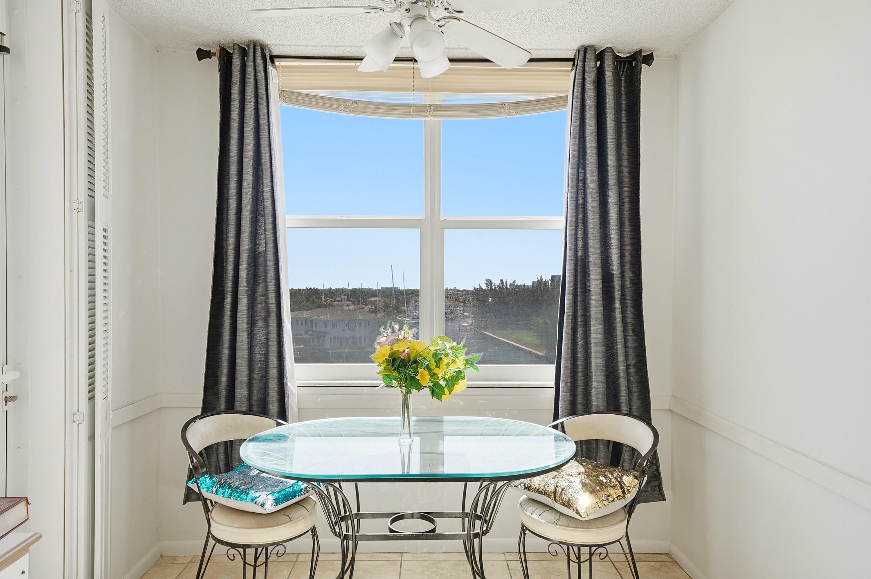 STRATFORD TOWERS CONDO - Residential