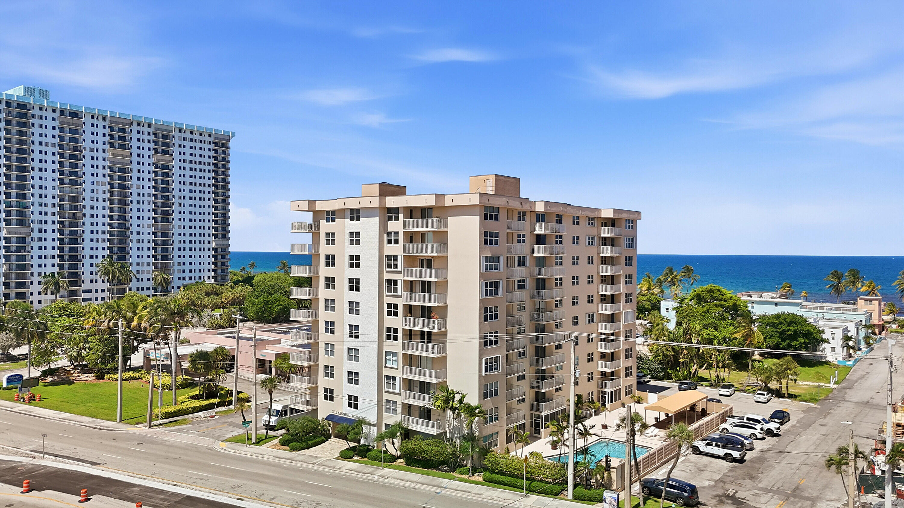 STRATFORD TOWERS CONDO - Residential
