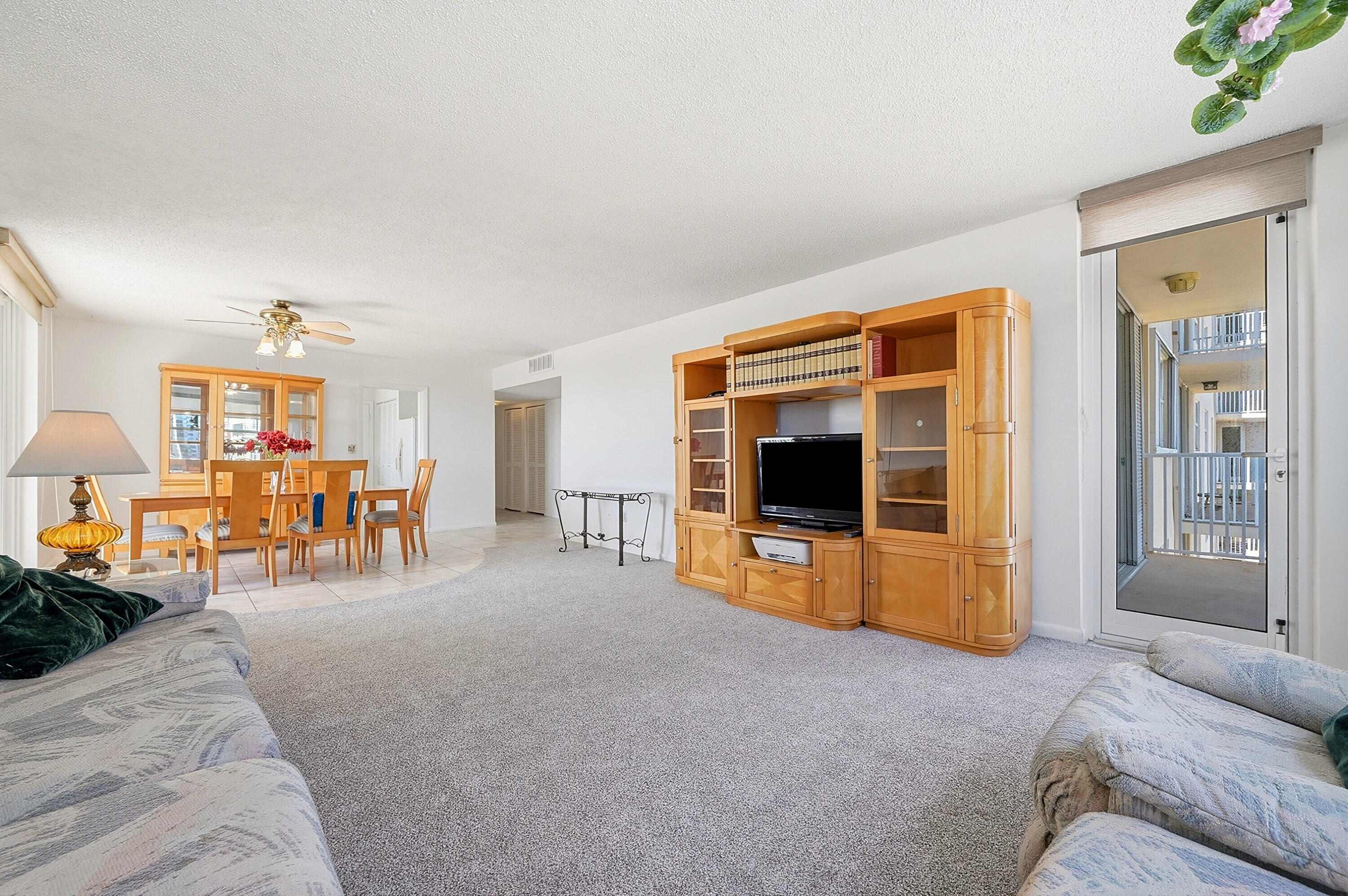 STRATFORD TOWERS CONDO - Residential