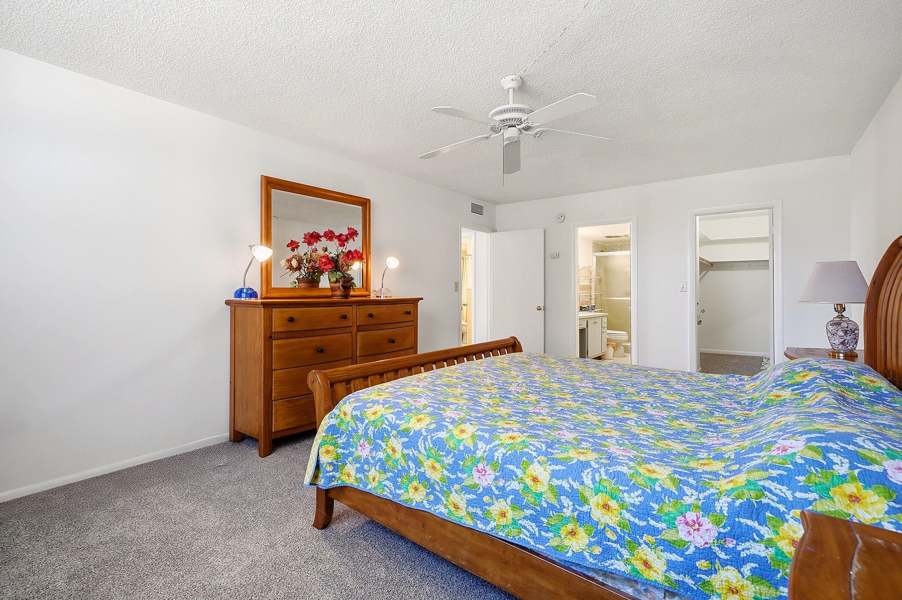 STRATFORD TOWERS CONDO - Residential