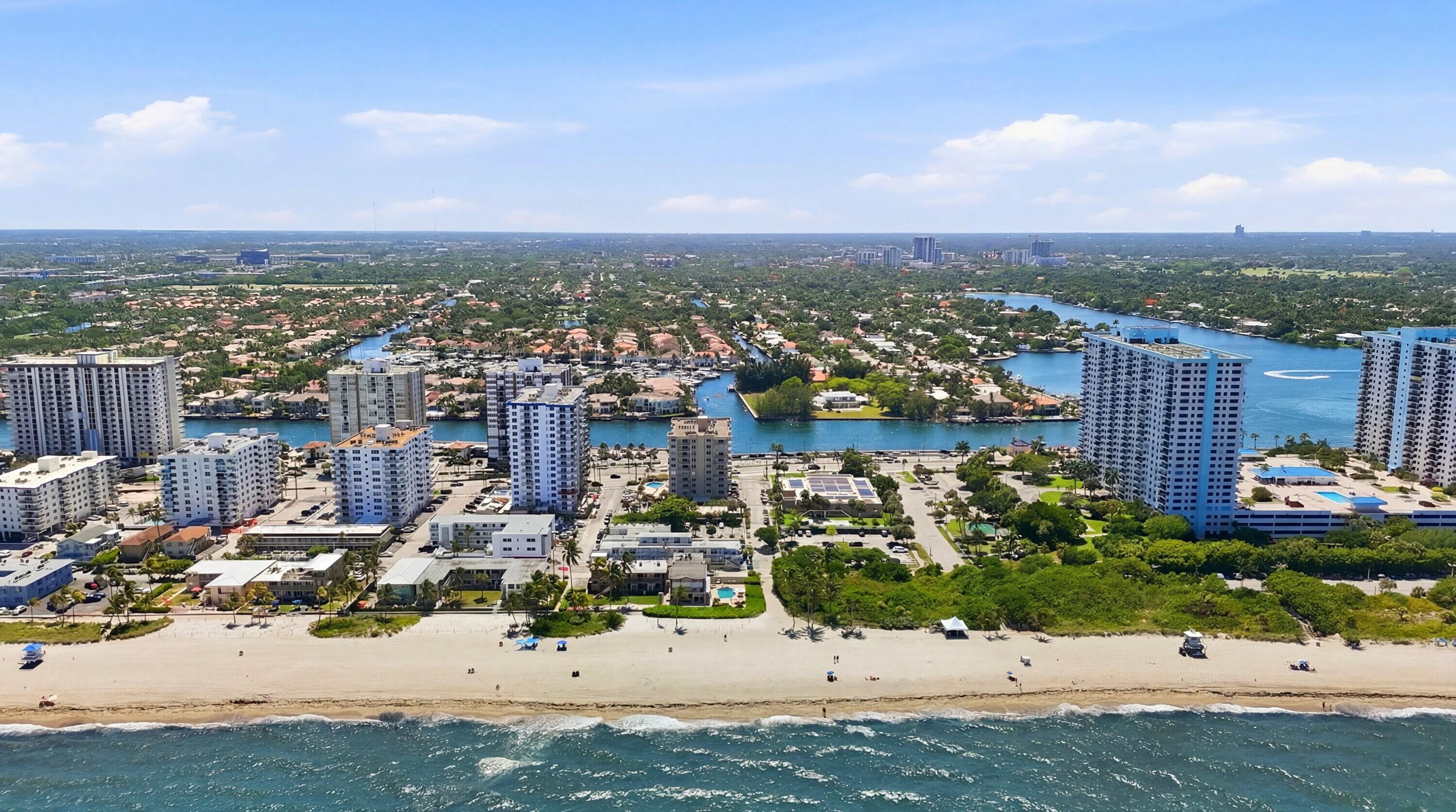 STRATFORD TOWERS CONDO - Residential