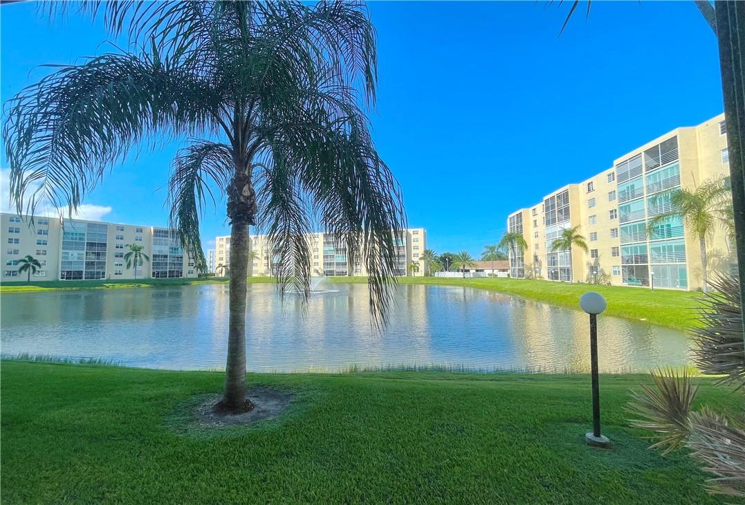 Meadowbrook Lakes - Residential