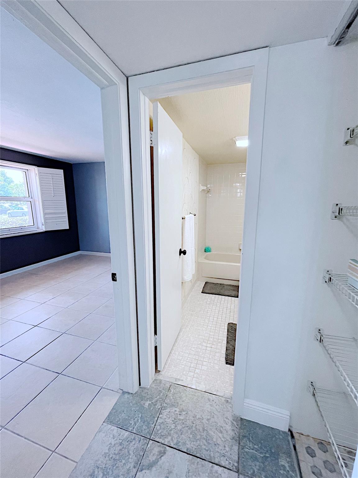 Meadowbrook Lakes - Residential