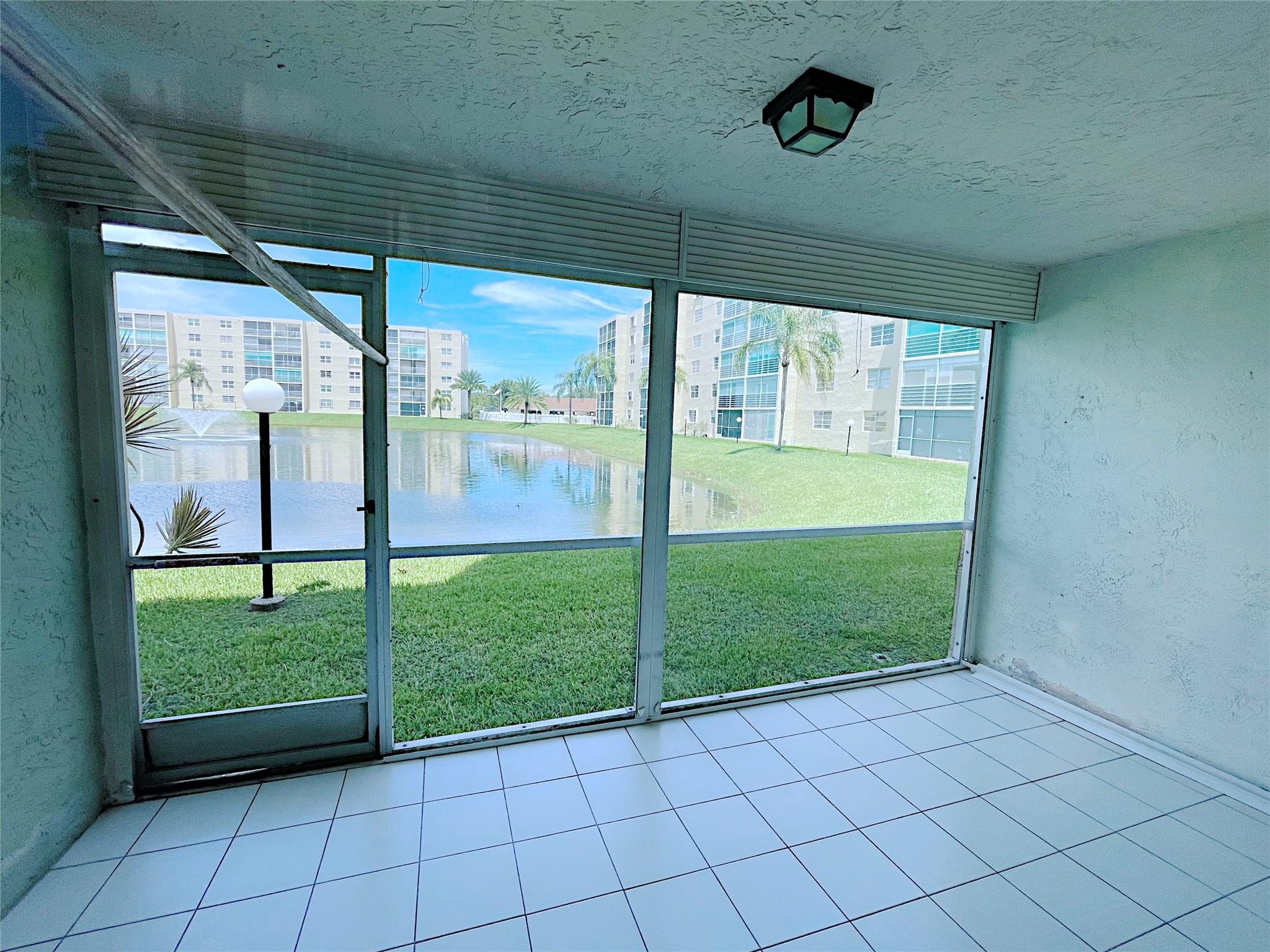Meadowbrook Lakes - Residential