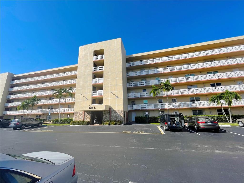Meadowbrook Lakes - Residential