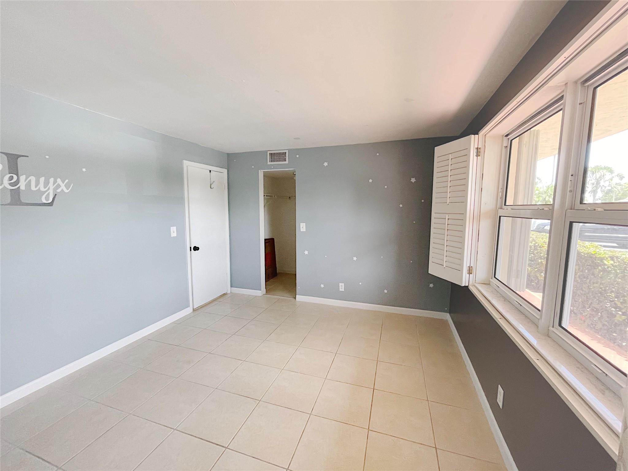 Meadowbrook Lakes - Residential