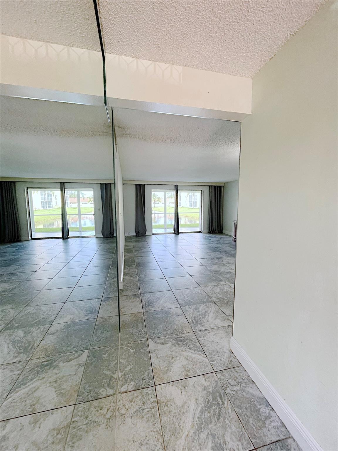 Meadowbrook Lakes - Residential