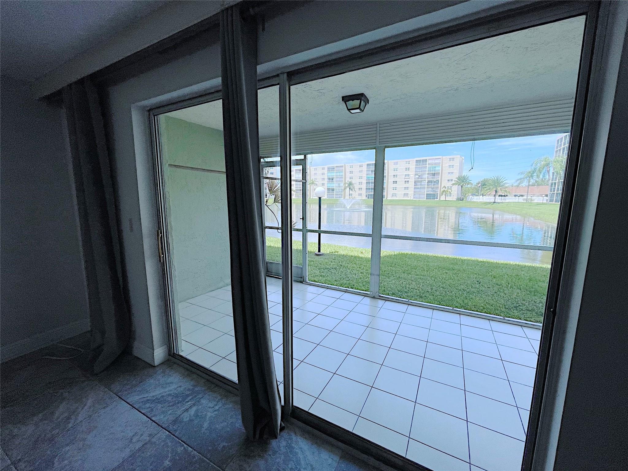 Meadowbrook Lakes - Residential