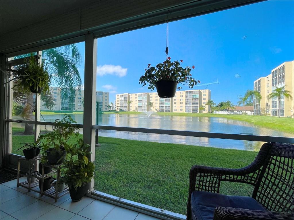 Meadowbrook Lakes - Residential