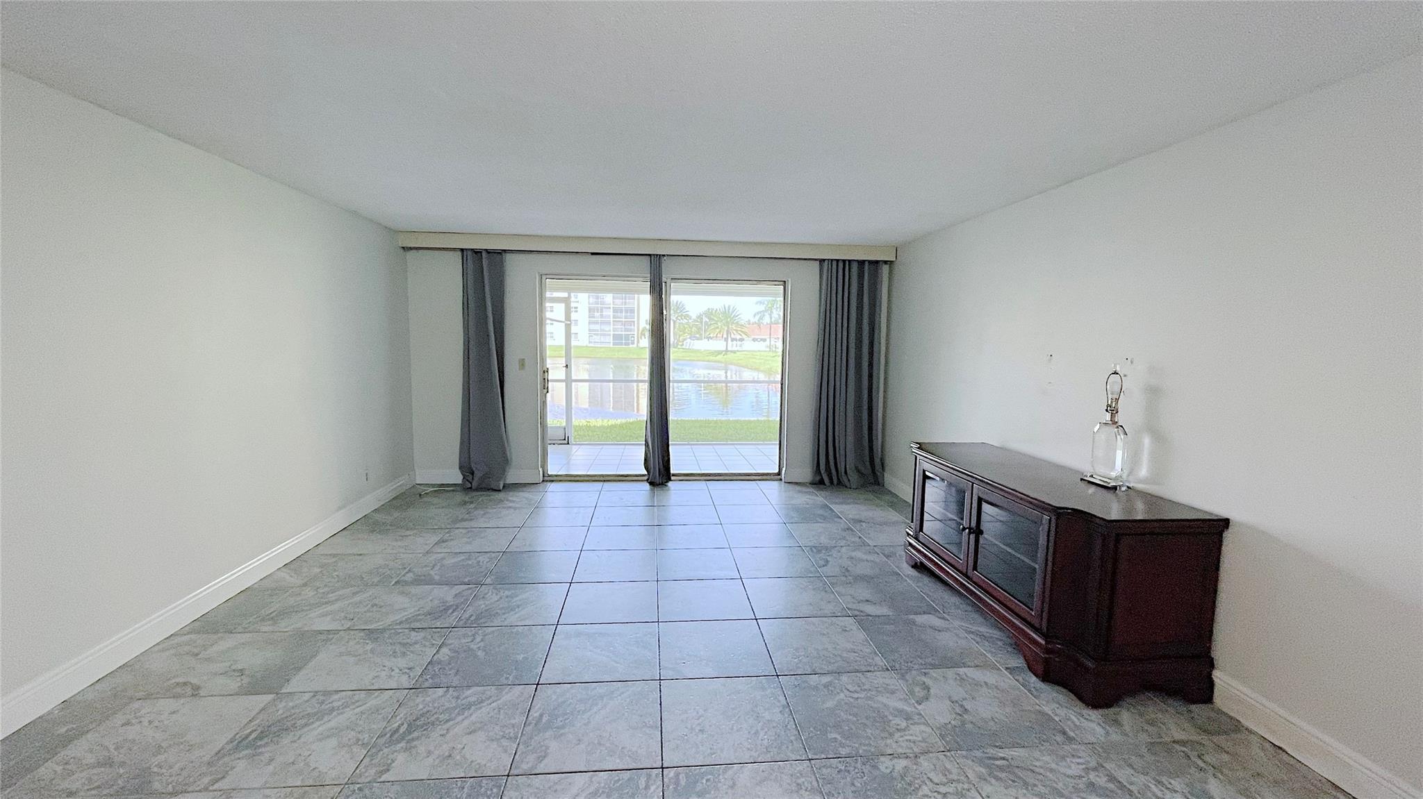Meadowbrook Lakes - Residential