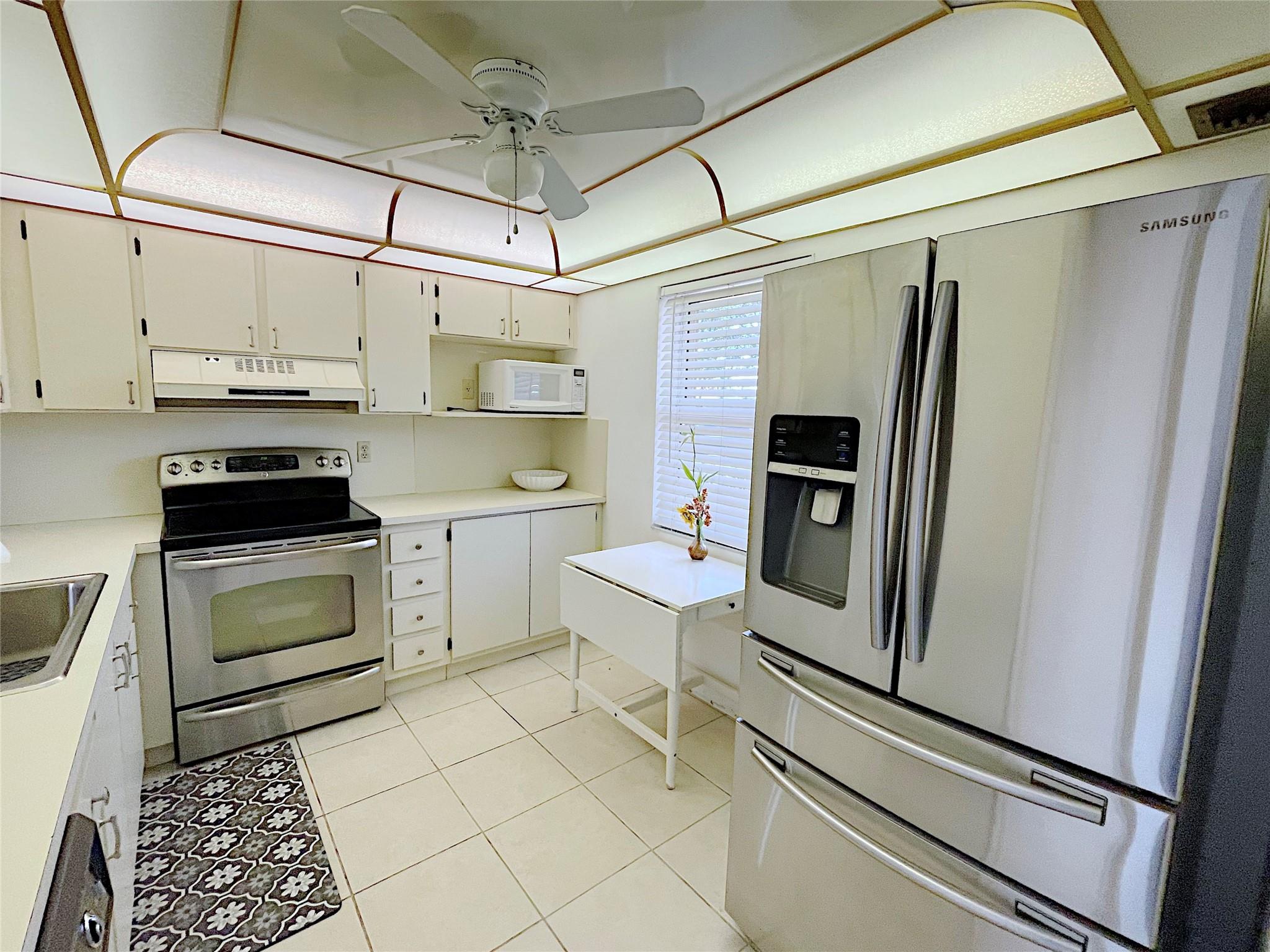 Meadowbrook Lakes - Residential