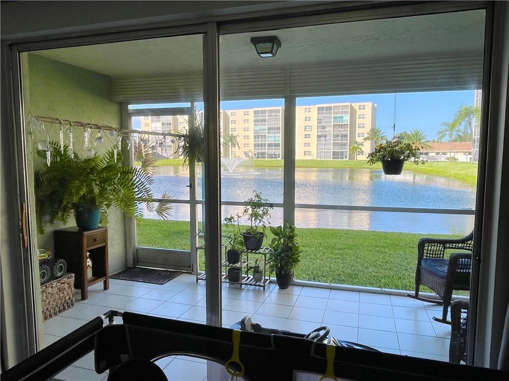 Meadowbrook Lakes - Residential