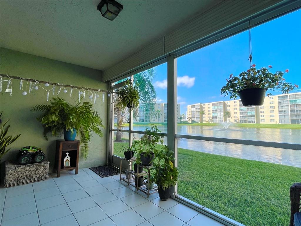 Meadowbrook Lakes - Residential